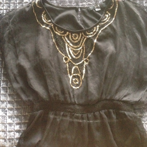 F21 Tank Top with Bead Detailing - Picture 2 of 3